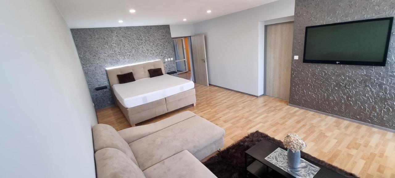 Appartamento Apartmán Viktorie Mikulov Esterno foto